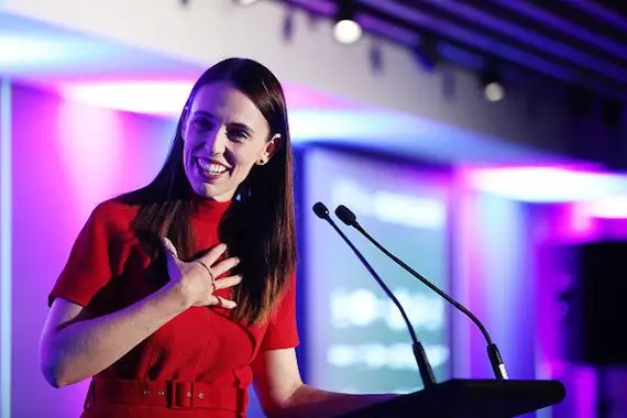 Jacinda Arden, PM de Nouvelle-Zélande et modèle de leadership