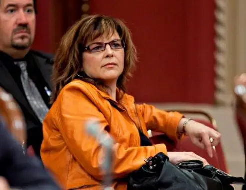 Québec annonce discrètement le départ de Diane Lemieux de la CCQ