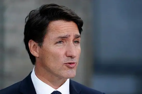 Élections: Trudeau répète son plan en logement