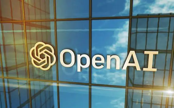Le PDG de Microsoft défend le partenariat avec OpenAI