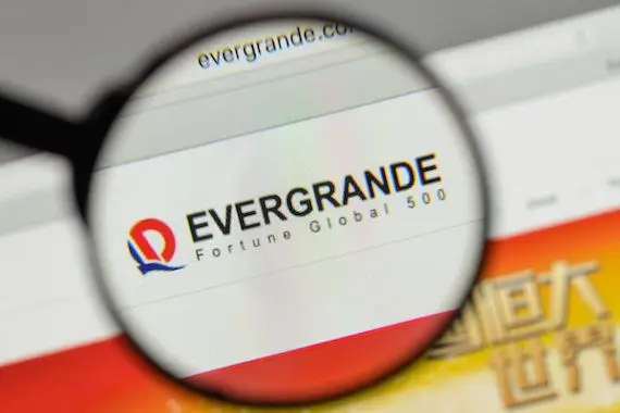 Le groupe chinois Evergrande évite un défaut de paiement