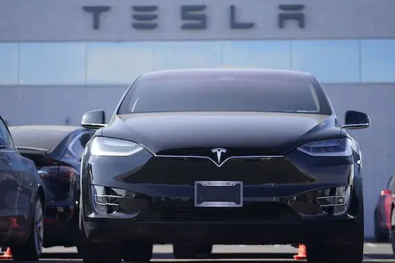 La «taxe de luxe» pourrait toucher certaines voitures électriques