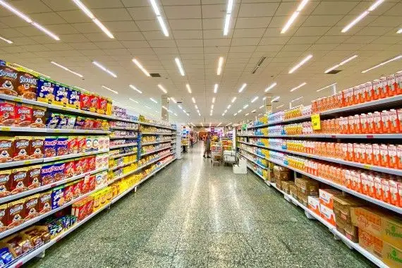 Supermarchés: des plages horaires réservées aux personnes âgées