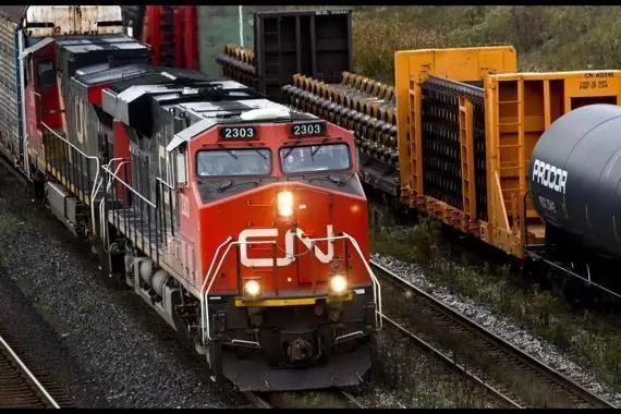 Le CN et Via Rail suspendent les activités dans l’Est