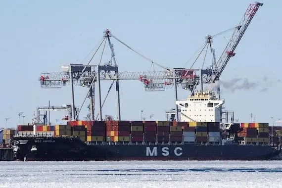 Port de Montréal: les débardeurs rejettent l’offre patronale