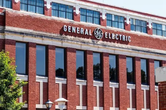 General Electric porté par ses activités dans l’aviation