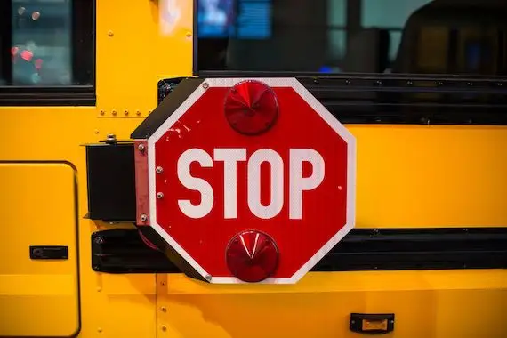 Des constructeurs d’autobus scolaires crient à l’injustice