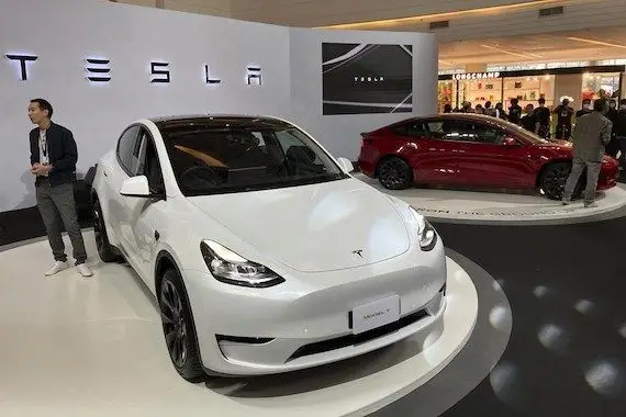 Du lithium québécois dans les batteries des Tesla