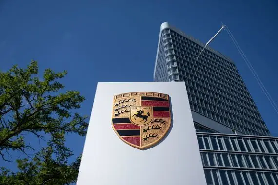 Porsche promet d’électriser la Bourse