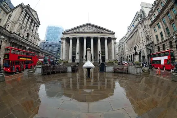 Bourse: ce qui bouge sur les marchés avant l’ouverture mardi