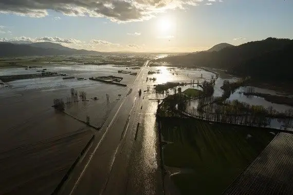 Inondations: la Colombie-Britannique déclare l’état d’urgence