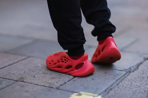 Adidas va vendre une partie des chaussures Yeezy