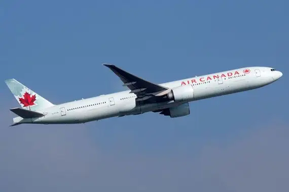Air Canada bat les attentes, mais prévoit des coûts plus élevés