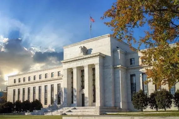 Les taux de la Fed pourraient être relevés moins fortement