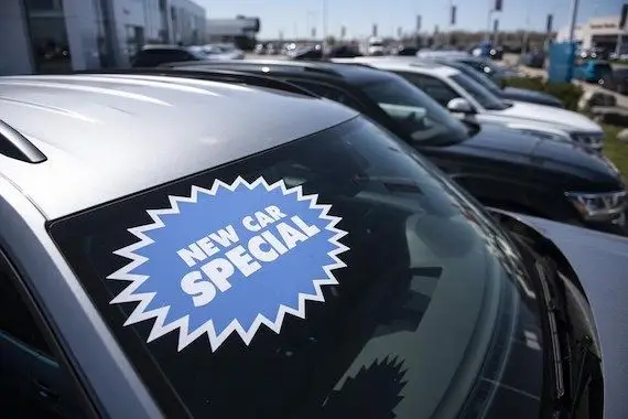 Les ventes d’automobiles ont reculé de 13% en avril au Canada
