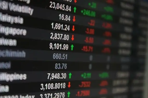 Bourse: Wall Street termine en baisse, manque encore le rebond