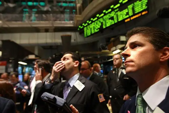Bourse: l’économie mondiale inquiète Wall Street, qui plonge