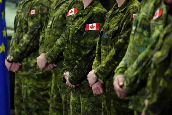 L’inflation mine le moral des soldats canadiens