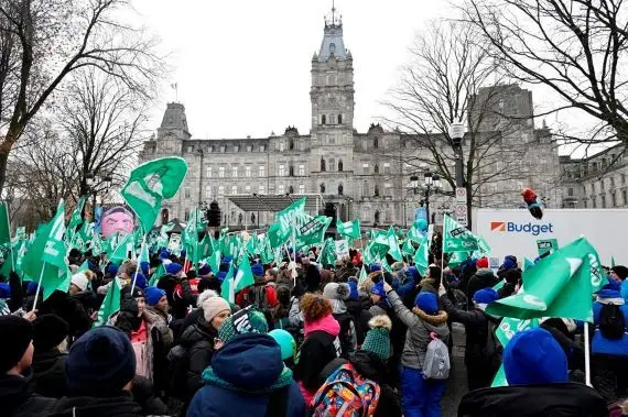 Tribunal du travail: Québec devra verser 315 000$ à des syndicats