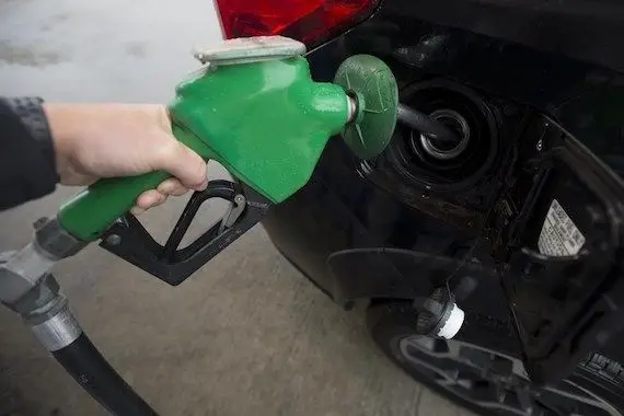 Ottawa reporte d’un an les normes d’émissions d’essence et diesel