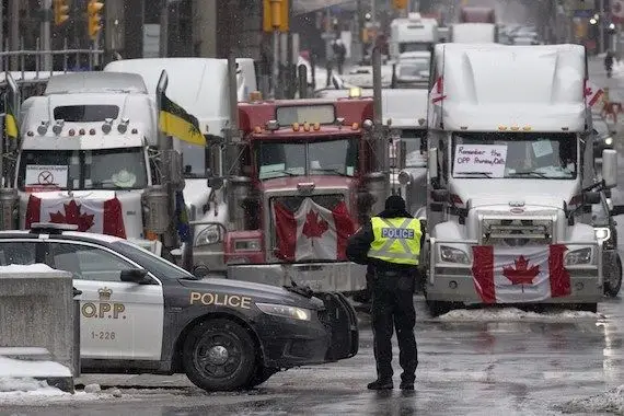 Des entreprises de remorquage refusent de déplacer les camions
