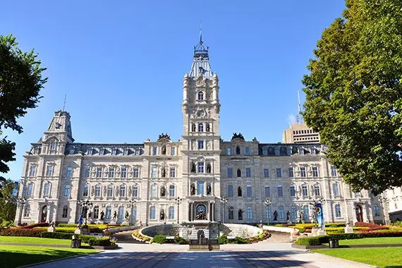 Québec et les municipalités: une relation à mieux définir
