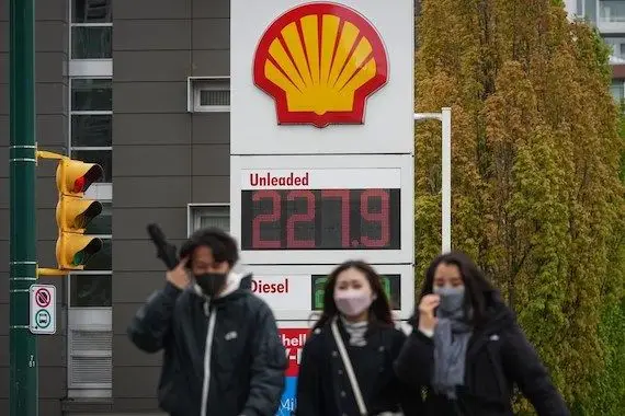 Canada: le prix moyen de l’essence dépasse 2$ le litre