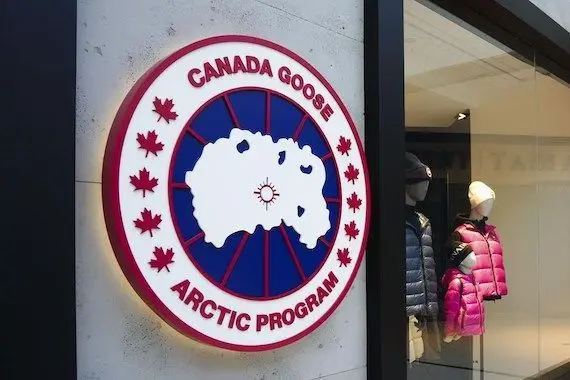 Canada Goose achète le fournisseur de tricots Paola Confectii