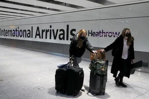 Les voyageurs canadiens sont exclus des assouplissements au R-U