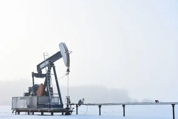 Les géants du pétrole renouent avec les bénéfices… et critiques