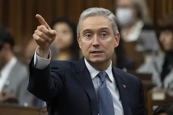 Ottawa veut moderniser la Loi sur Investissement Canada