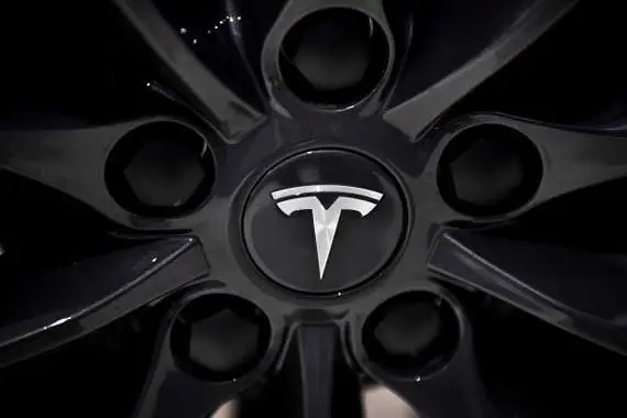 Tesla: la demande pour le titre s’emballe