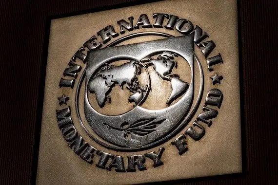 Inflation et Omicron: le FMI réduit ses prévisions mondiales