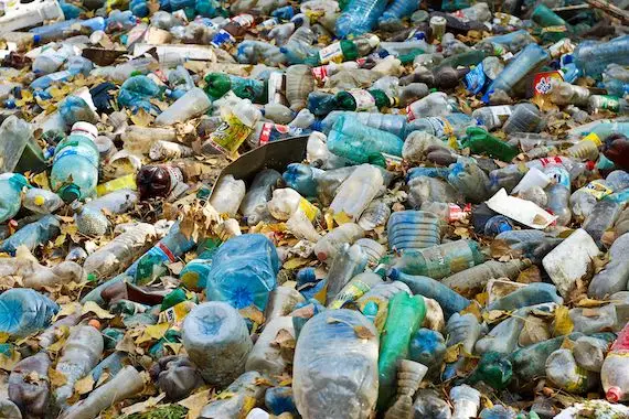 Le Canada doit régler le problème du plastique