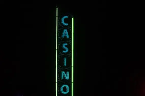 Casino de Montréal: les croupiers demandent d’être tous rappelés