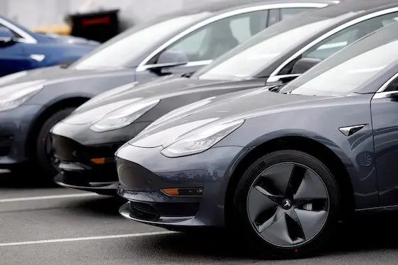 La Tesla «Model 3» n’est plus admissible au rabais fédéral