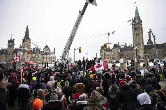 Sondage: 2 Canadiens sur 3 contre la manifestation d’Ottawa