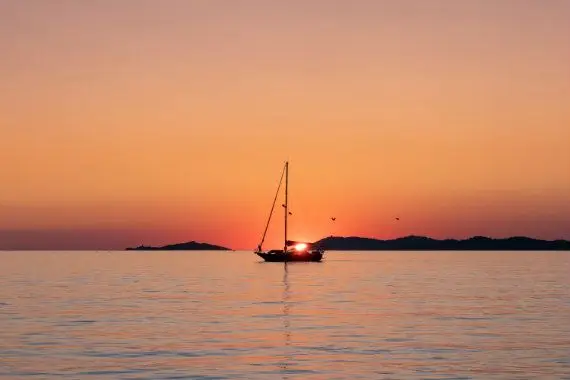 Une île paradisiaque en péril à cause... de nous!