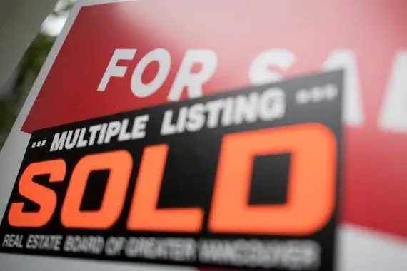 Les ventes d’habitations au pays ont augmenté en octobre