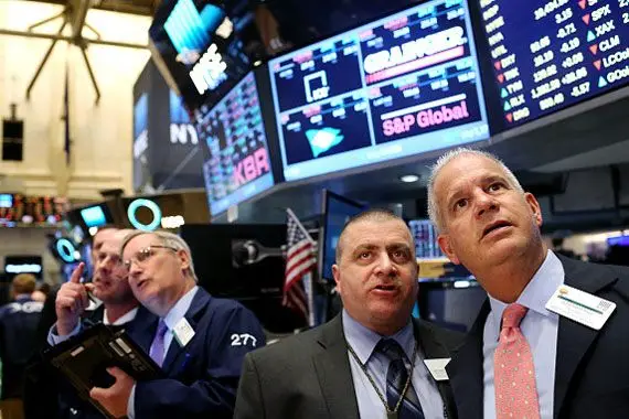 Bourse: Wall Street tente de se ressaisir à la fermeture