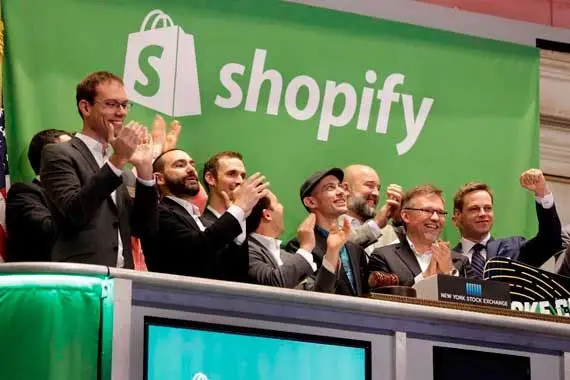 Shopify s’allie avec Walmart pour mieux rivaliser contre Amazon