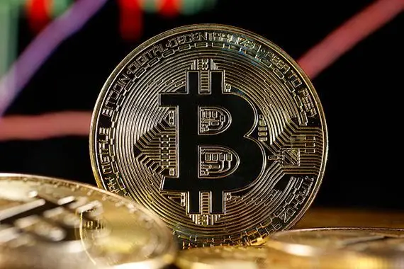 Bitcoin: nouveau record à plus de 72 000 dollars américains