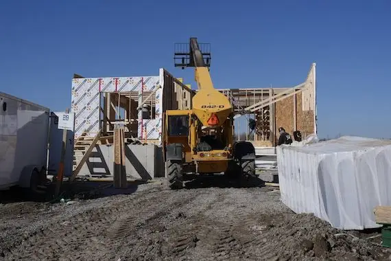 Les mises en chantier d'habitations ont reculé de 7% en mars