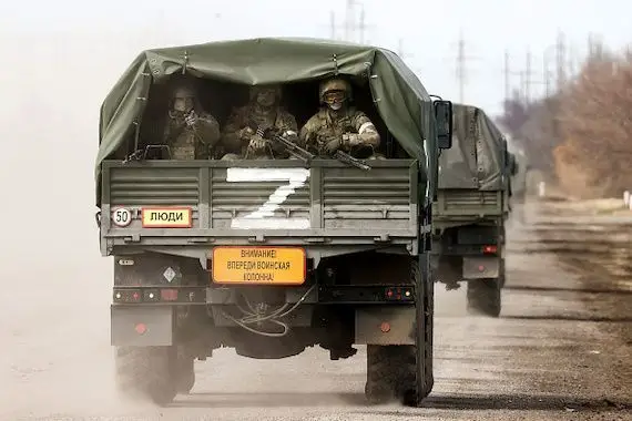 Ukraine: la Russie ordonne le retrait de ses forces de Kherson