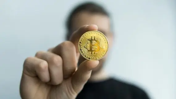 Le bitcoin dépasse 35 000$US après une victoire juridique