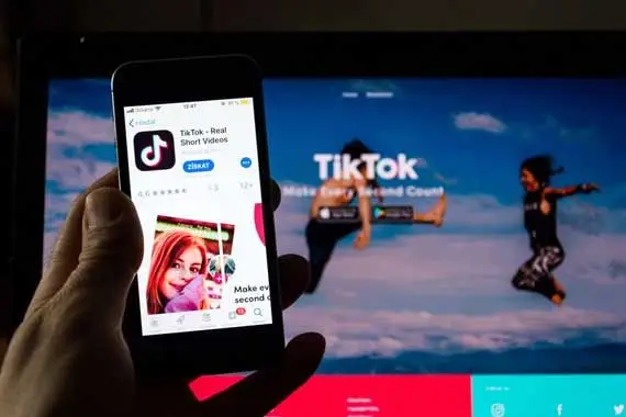 Microsoft insiste pour sauver la très populaire TikTok aux É-U