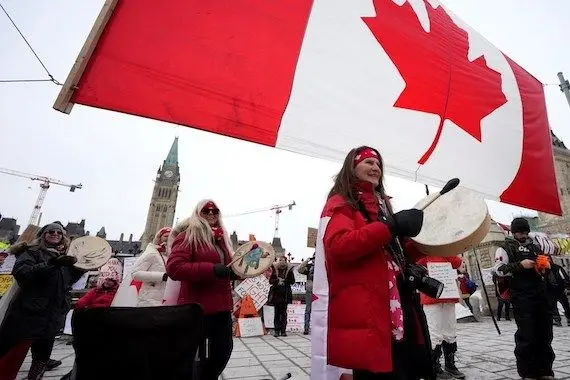Manifestations au pays: 60% des donateurs seraient canadiens
