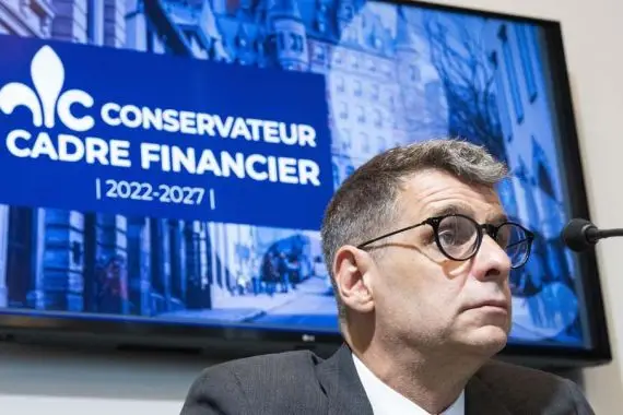 Le PCQ prévoit un surplus de près d’1G$ dès 2024-25