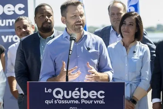 Déclin du français: le PQ propose une série de mesures