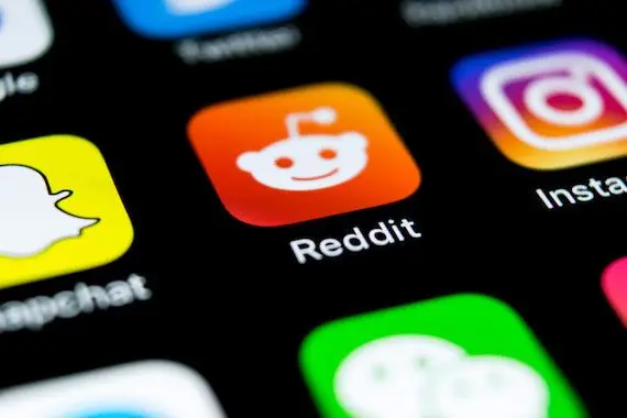 Le réseau social Reddit dépose son projet de cotation à New York